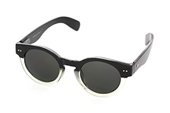 Moderne Sonnenbrille in chicem Design 