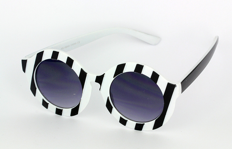 Große, runde Sonnenbrille, schwarz/weiß