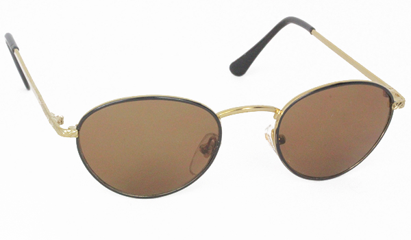 Ovale Metallsonnenbrille in schwarz und gold